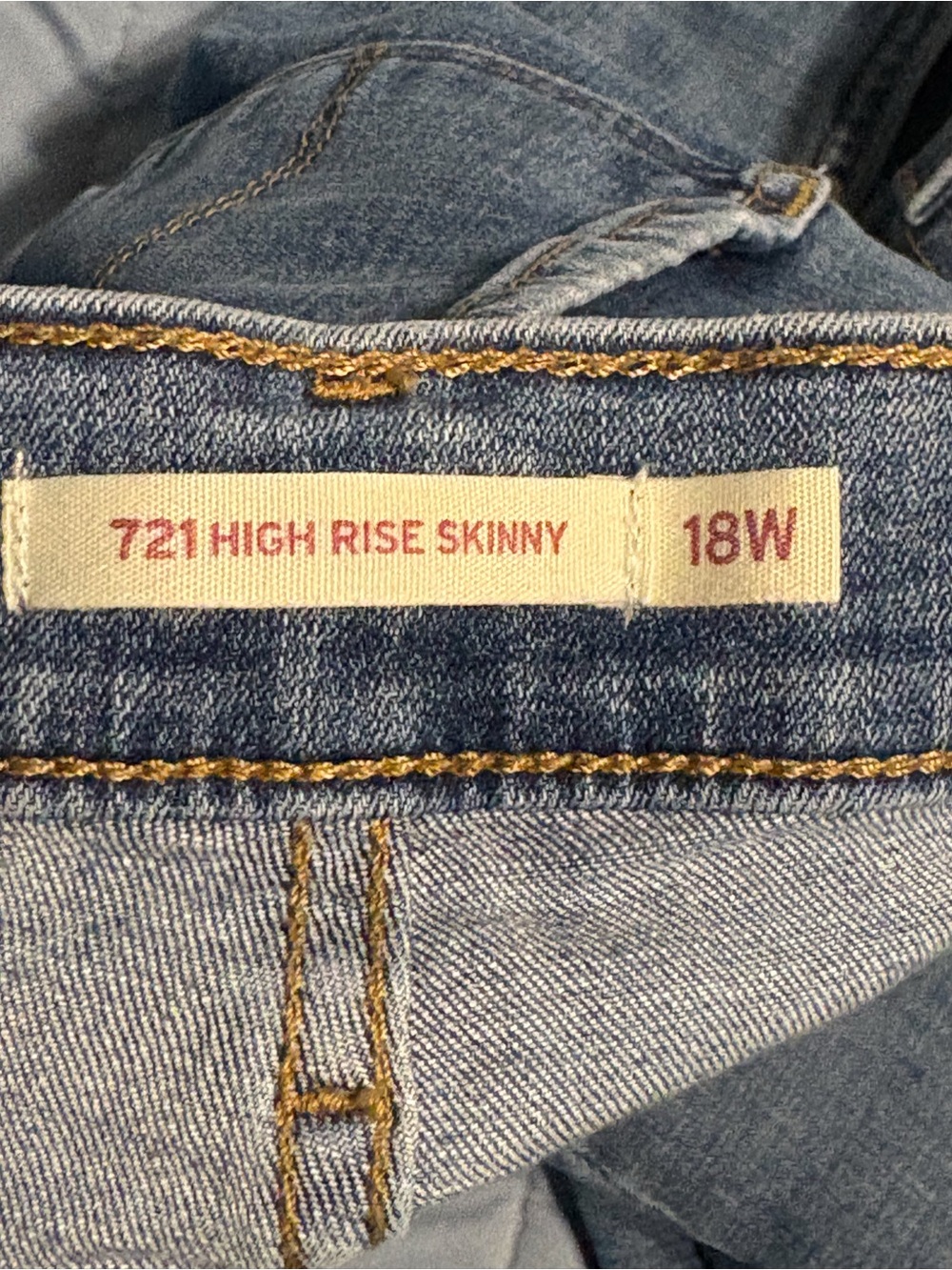 Levi's 721 High Rise Skinny Jeans | Dark Wash | Plus Size 18W - Picture 3 of 3